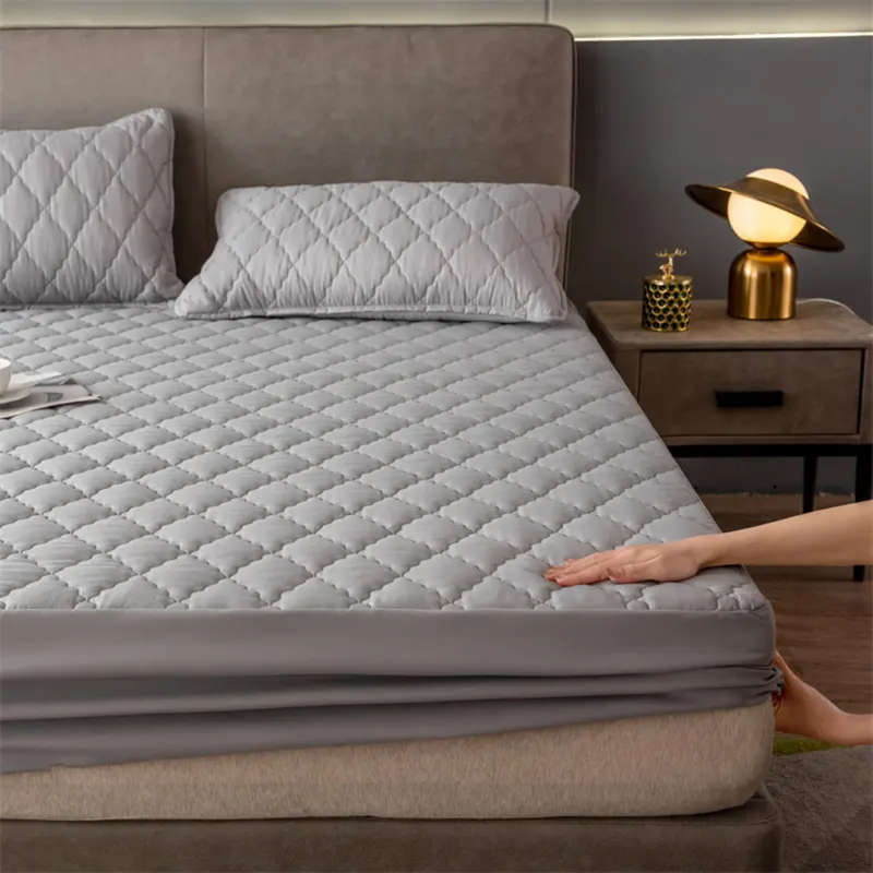 3 pieces mattress Protector queen size grey color