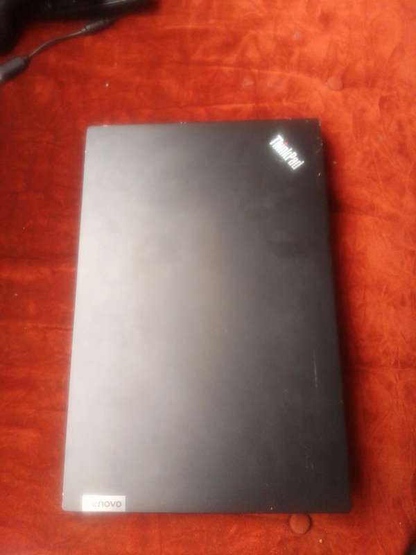 Lenovo Thinkpad E15 Gen 4 12th Gen i5-1235U 8GB read dis (DEAD MOTHERBOARD)