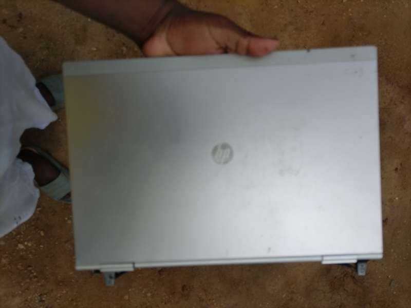 HP EliteBook 8460P 14-inch Notebook PC screen and Covers