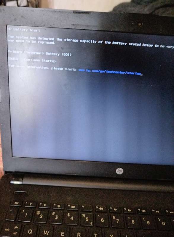 HP LAPTOP 14-Bs0xx +CHARGER