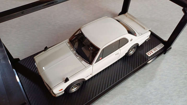 Nissan Skyline 2000 GT-R (KPGC10) White by Ignition Model