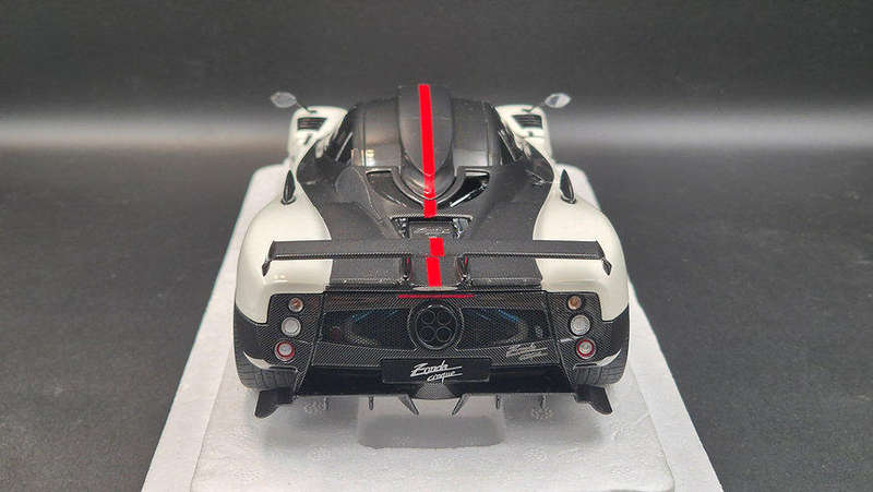 Pagani Zonda Cinque Coupe - 2009 - Bianco Benny- By Almost Real