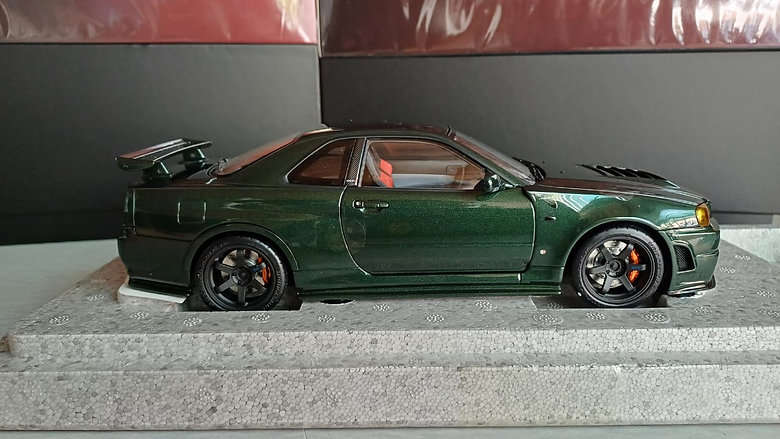 Nissan R34 Z Tune  Dark Green 661 by Motorhelix