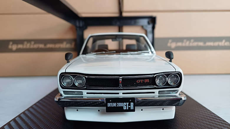 Nissan Skyline 2000 GT-R (KPGC10) White by Ignition Model