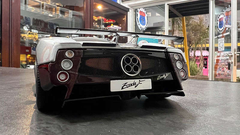 Pagani Zonda F - 2005 - Grigio Mercurio Street Version by Almost Real