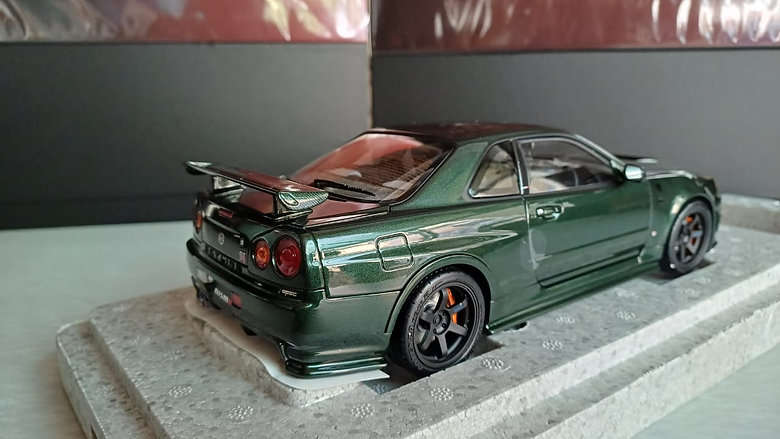 Nissan R34 Z Tune  Dark Green 661 by Motorhelix