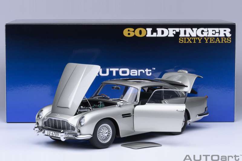 Aston Martin DB5 Goldfinger (Silver)