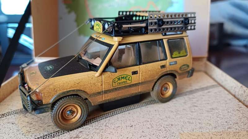 Land Rover Discovery Series I - 5-Door "Camel Trophy" Kalimantan - 1996 Dirty Version