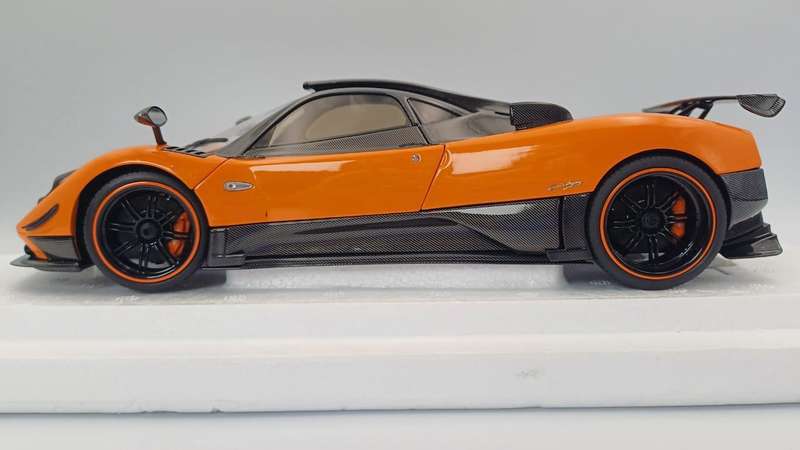 Pagani Zonda Cinque Coupe - 2009 - Arancio St. Tropez