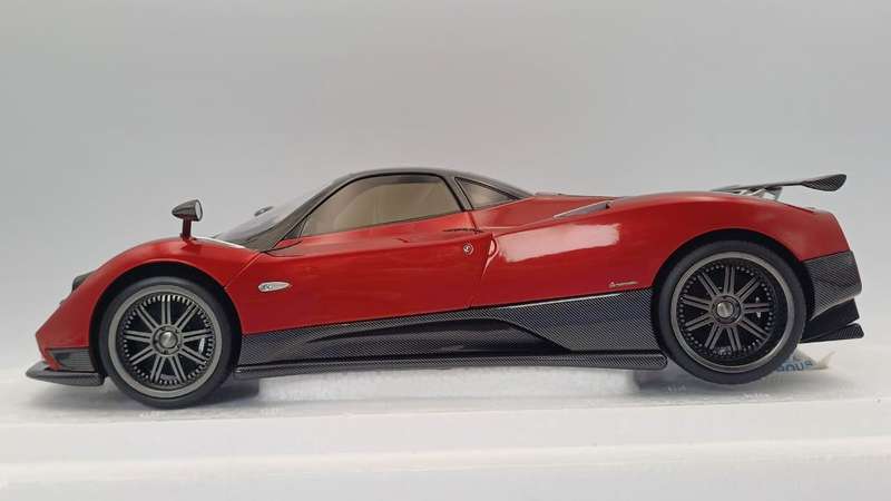 Pagani Zonda F - 2005 - Rosso Monza