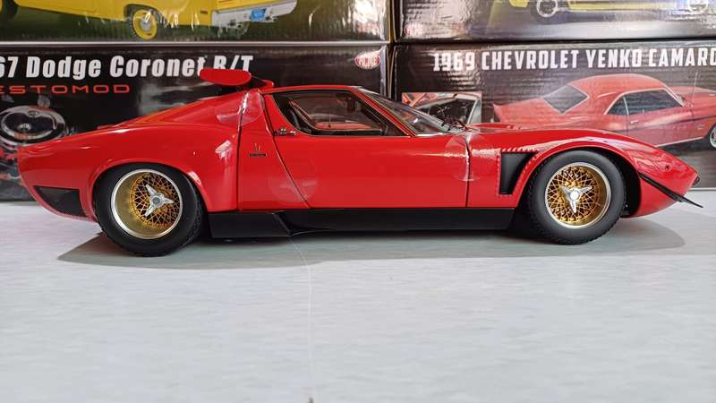 Lamborghini Miura SVR