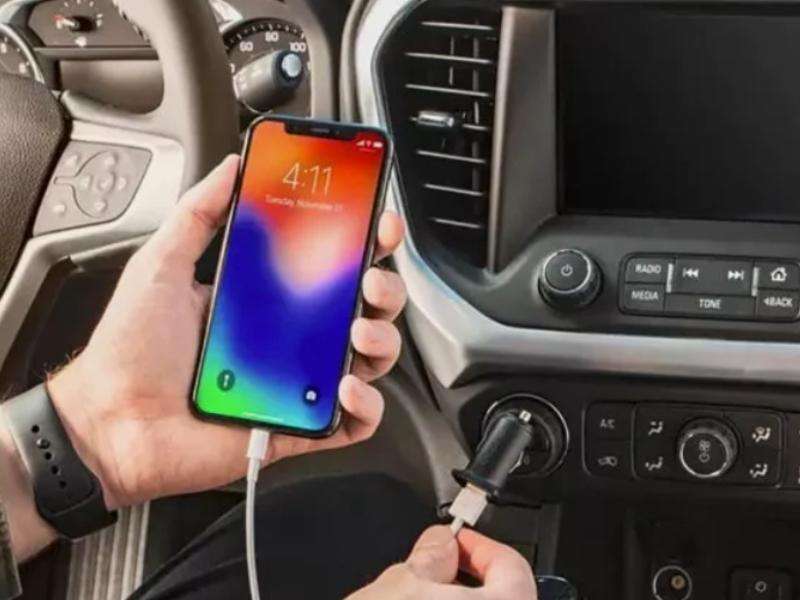 Mophie  Portable, Wireless Charging Travel Kit for Samsung, Apple iPhone  and Other Qi-Enabled phone