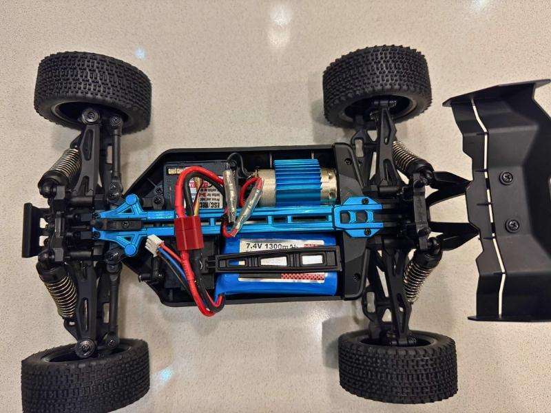 SCY-16201 Cheetah RTR 1/16 2.4GHz 4WD Buggy /Truggy - Store Demo - Hobby Grade