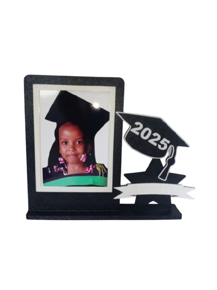 Graduation Frame 2025  Photo Keepsake with Cap Cutout for Celebrating Academic Achievements
