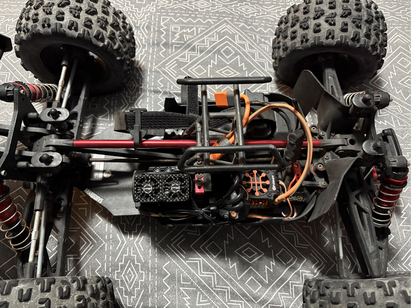 Arrma kraton 6s 1/8