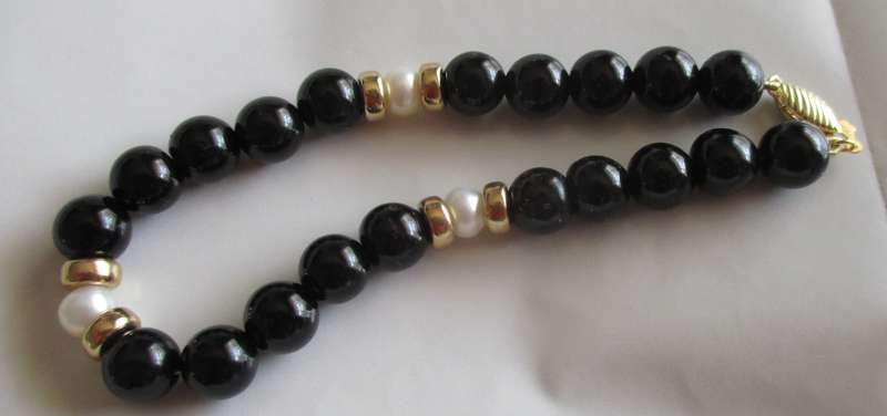 14 ct Gold Clasp + 14k Gold Beads and  Cultured Pearls Bracelet
