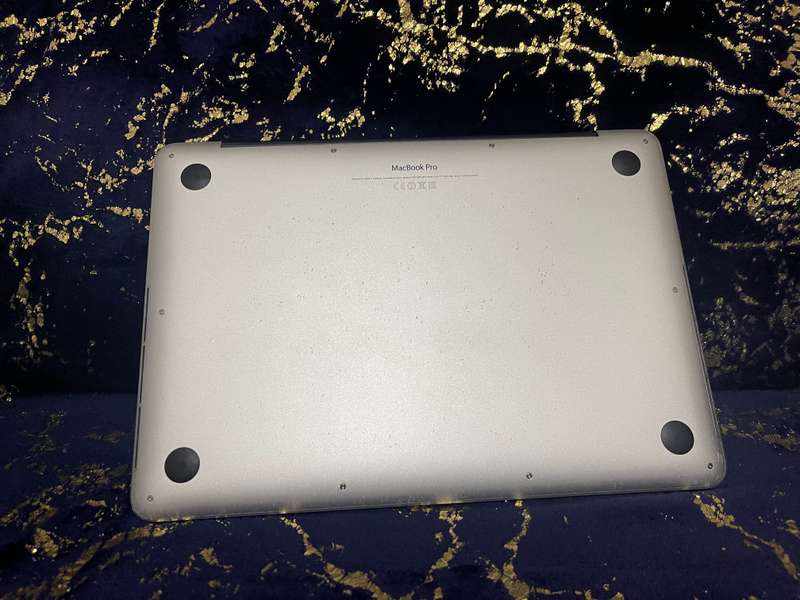 MacBook Pro 13 inch 2014 Model 256gb