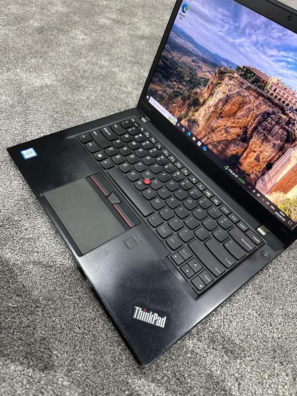 Lenovo T460s Touch Screen | i5  8GB RAM  500gb Hard Drive | Good Condition