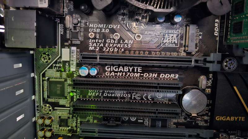 Gigabyte PC G4400