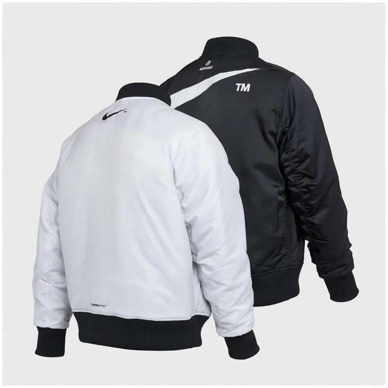 Nike Men's Preowned Sportswear Reversible Bomber Therma Fit Jacket Black/White DR7020 010 Size Large