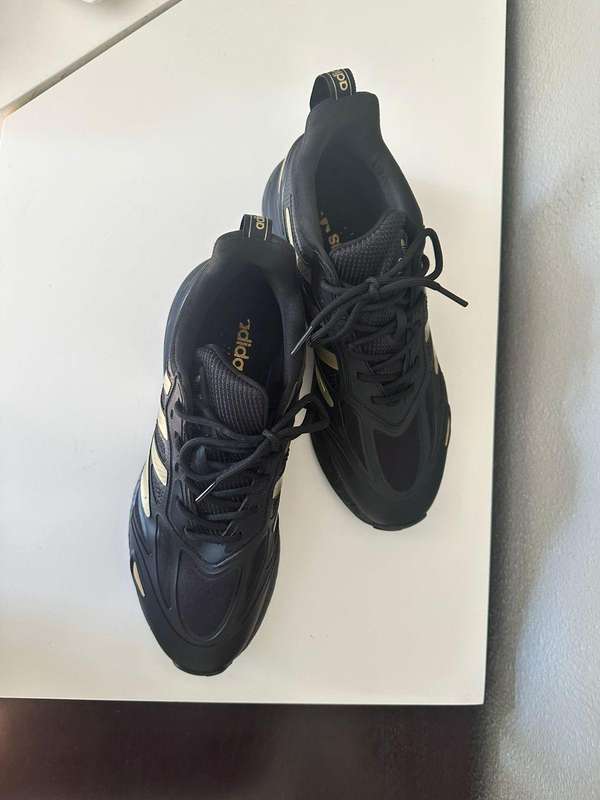 adidas Men`s ZX 2K Boost 2.0 Black/ Gold PREOWNED GZ7743 Size UK 8 (SA 8)