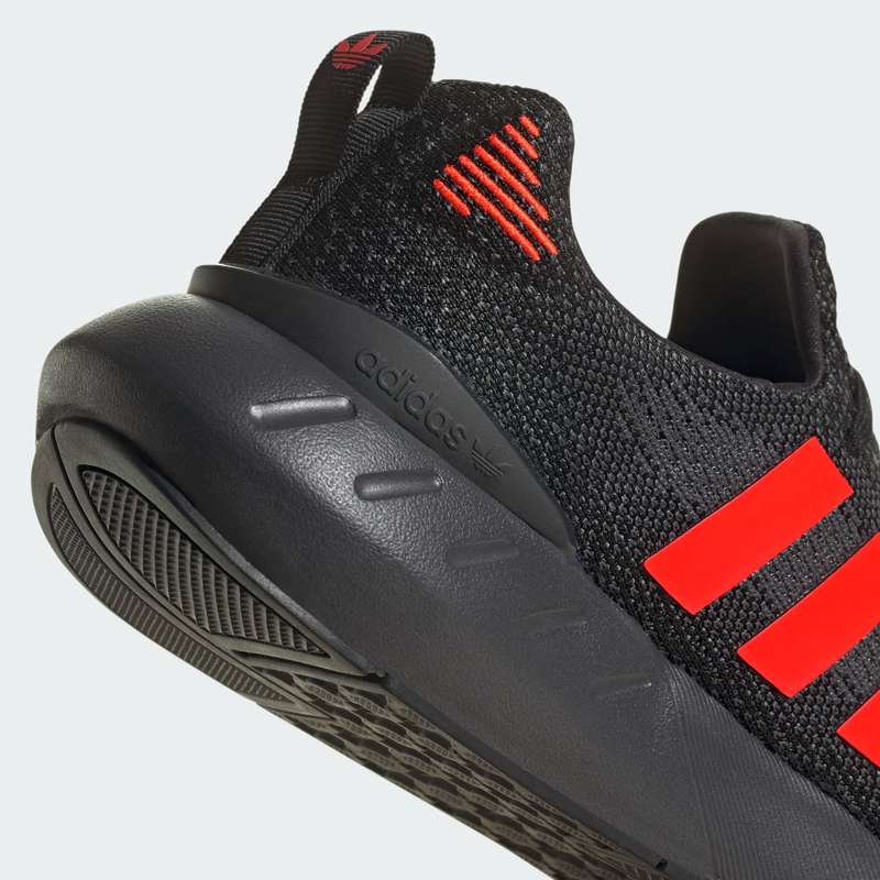 adidas Men`s Swift Run 22 Core Black / Solar Red / Grey Five HP2825 Size UK 10 (SA 10)