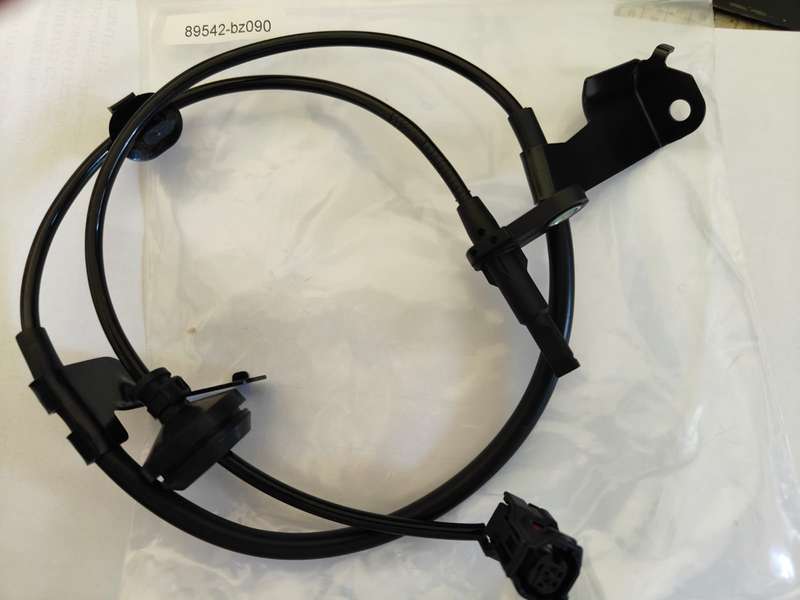 Toyota Avanza Front Abs Sensor Right Front 89542-BZ090
