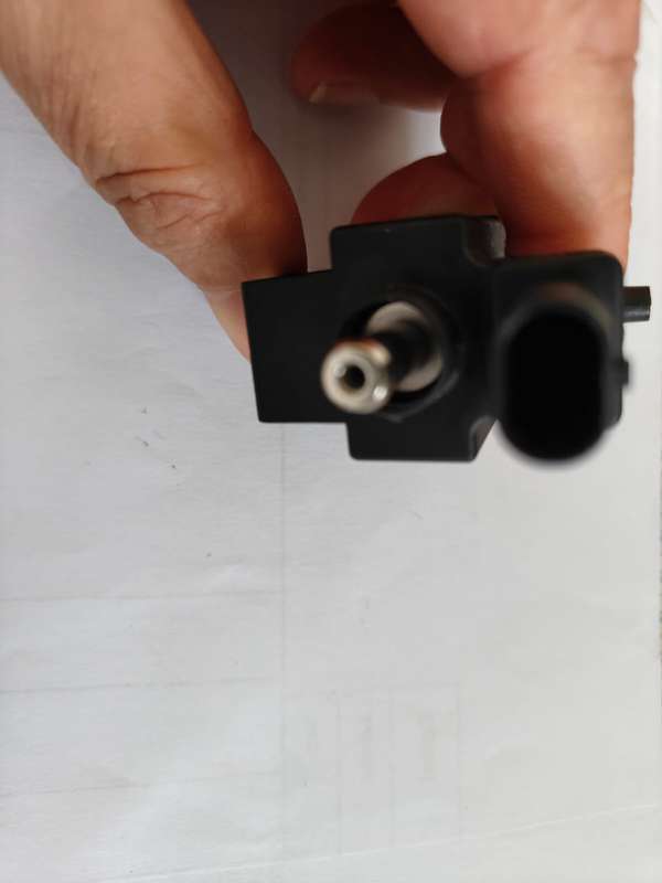 Ford Volvo Turbo Pressure Solenoid Valve  70437601 CJ5G-9K378-BA, CJ5G-9K378-BB, CJ5Z-9K378-A