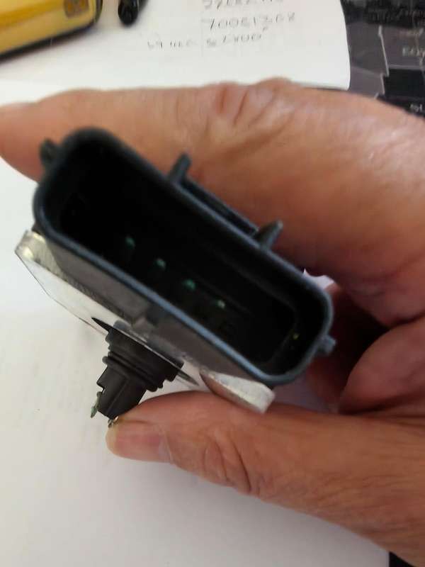 Mazda 626 2.0 MAF Sensor FSC213215, FSC213215R00, MA287, 74-9546, 86-9546
