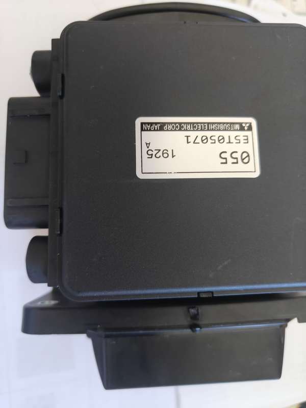 Mitsubishi 3000GT Maf Sensor E5T05071/055  MD151055