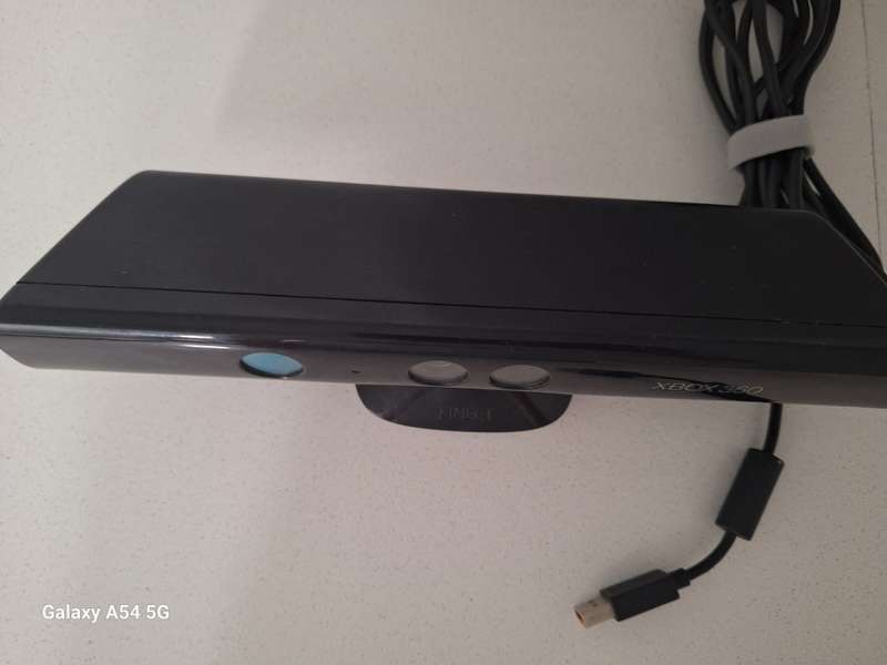KINECT SENSOR (XBOX 360) / XBOX 360 KINECT - NEXT BUSINESS DAY SHIPPING!