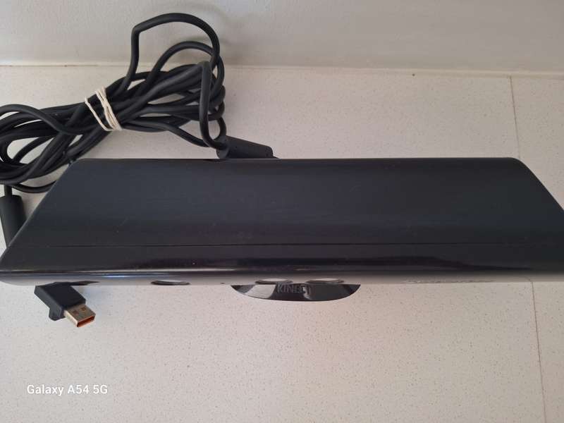 KINECT SENSOR (XBOX 360) / XBOX 360 KINECT - NEXT BUSINESS DAY SHIPPING!