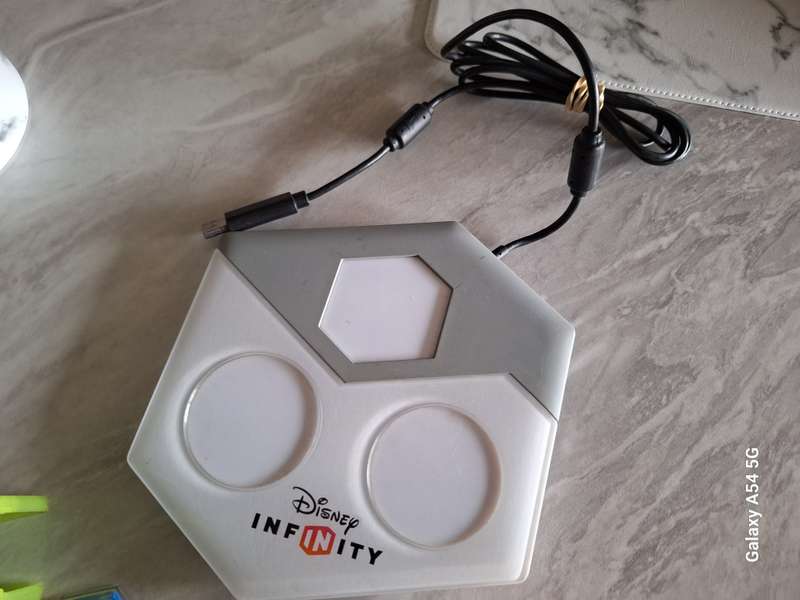 Disney Infinity 2.0 Bundle- 14 DAYS WARRANTY! - NEXT BUSINESS DAY SHIPPING!