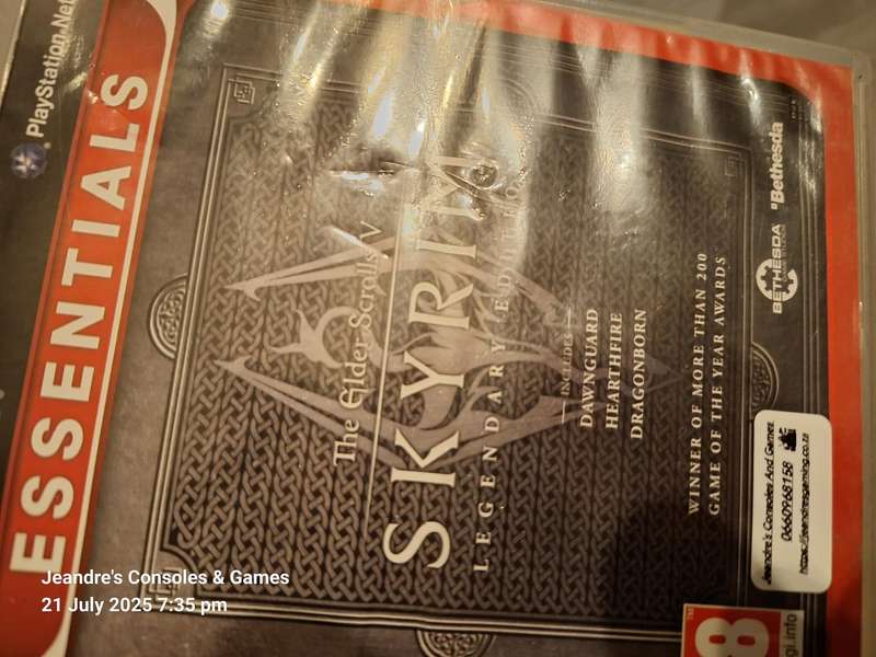 The Elder Scrolls V: Skyrim Legendary Edition - Essentials (PS3)