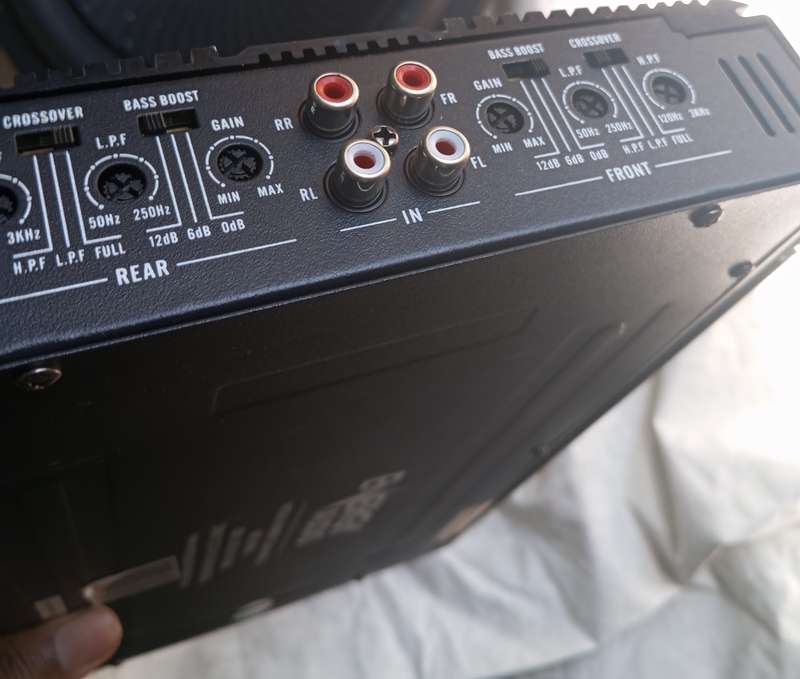 Car Amplifier only please read description