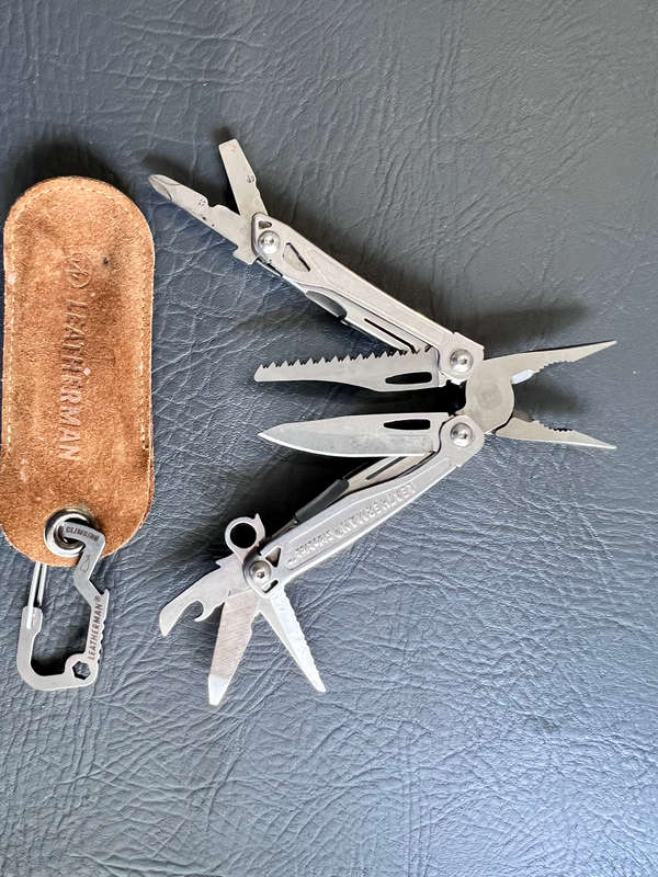 LEATHERMAN SIDEKICK + POUCH