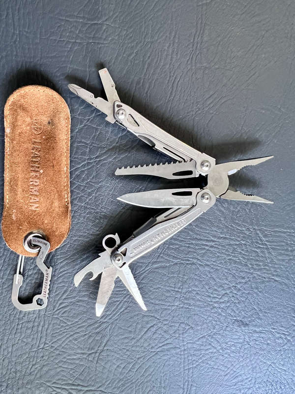 LEATHERMAN SIDEKICK + POUCH