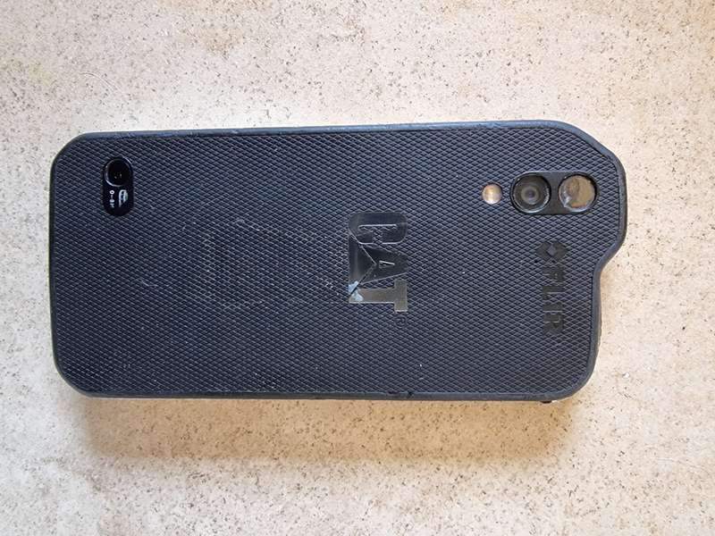 Rugged Caterpillar S61 dust/water resistant. Gorilla Glass 5. Drop to concrete resistance 1.8m.