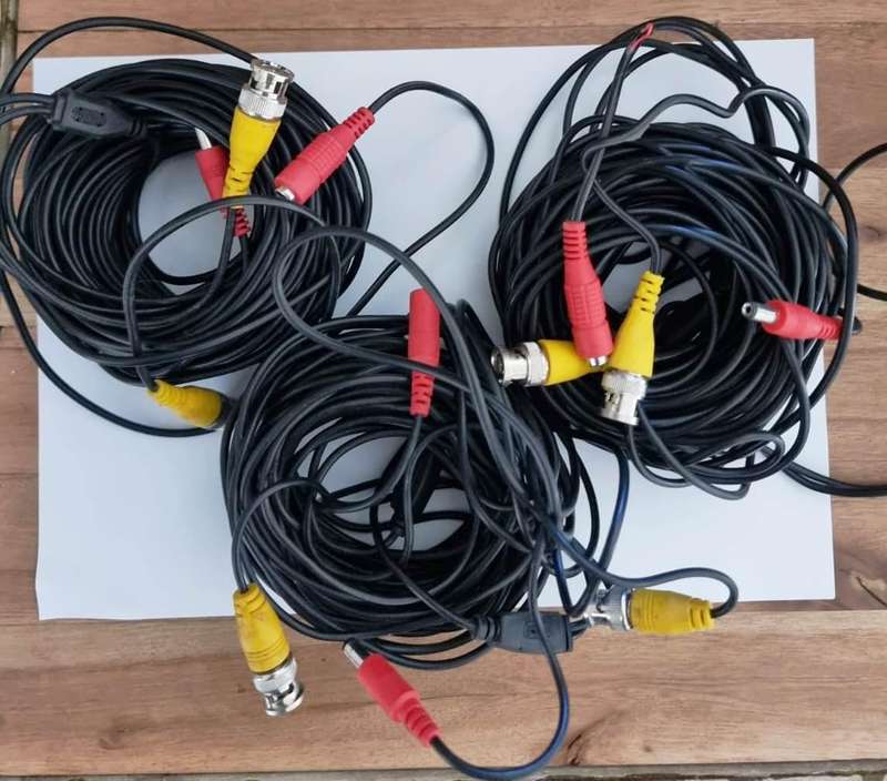 mixed lot of cctv items 16 channel dvr , wifi cam, cctv cables