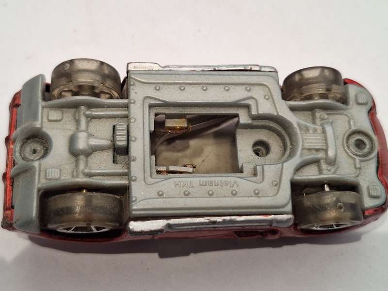 Hot Wheels Vietnam TKH Red