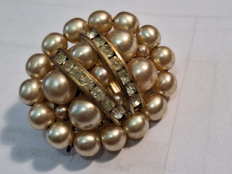 Faux Pearl brooch