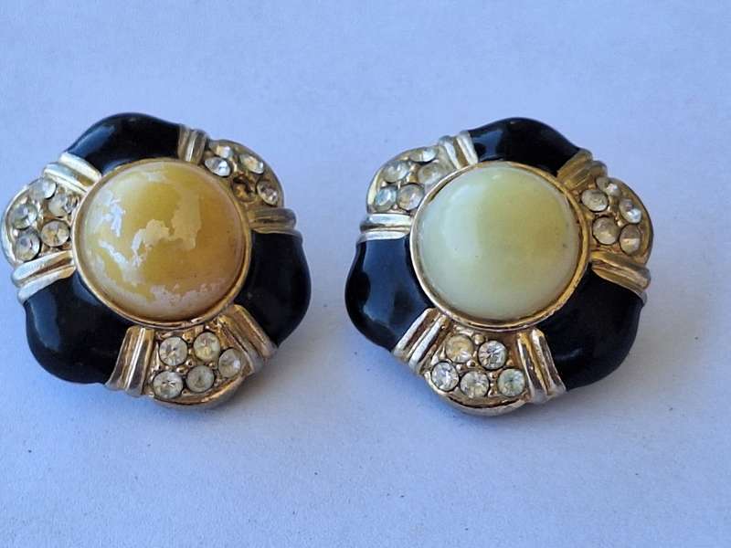 Clip on earrings
