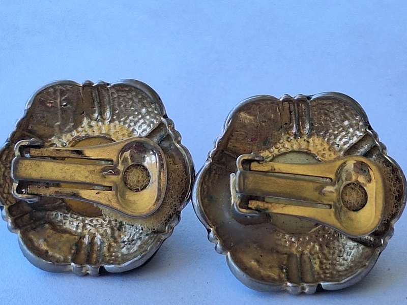 Clip on earrings