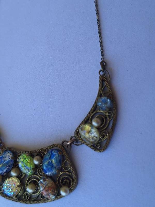 Stunning Brass toned Necklace