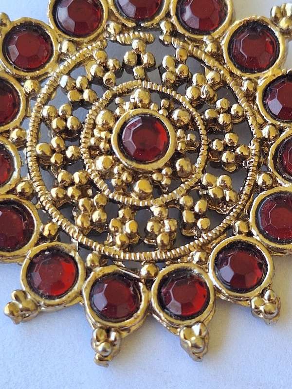 Stunning pendant