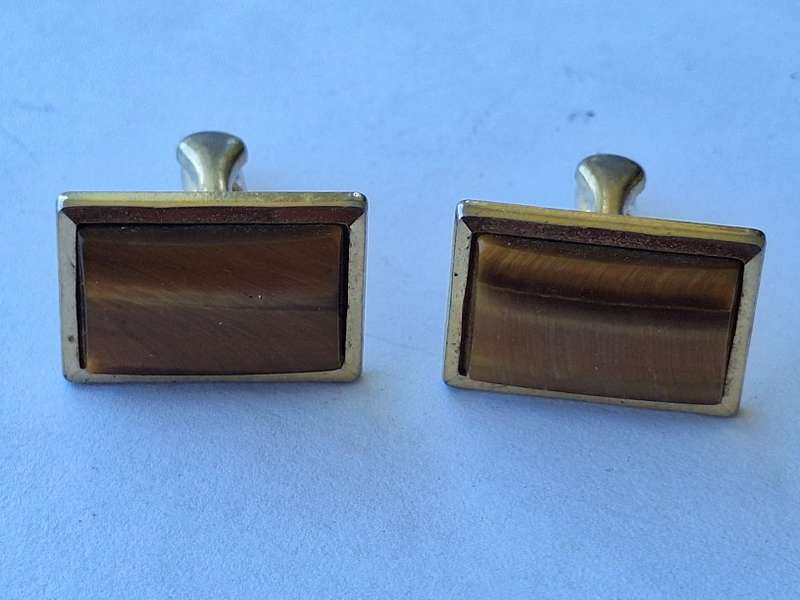 Tigers eye cuff links