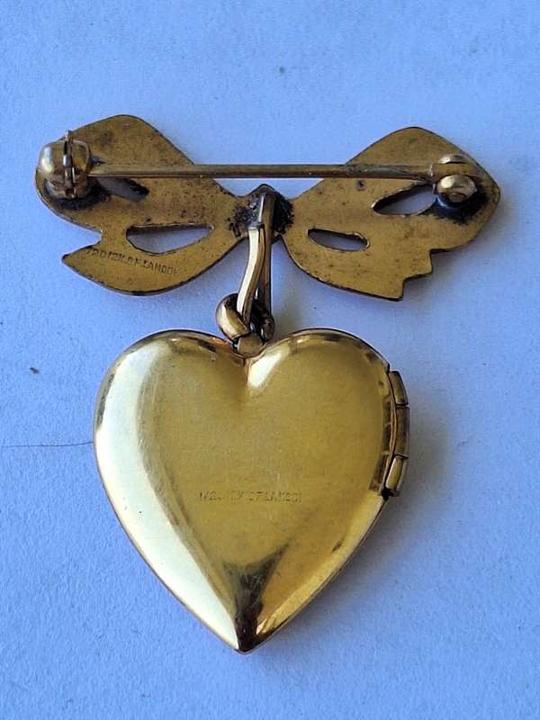 Rare, Vintage signed Lamode, marked 1/20 12k GF photo locket brooch