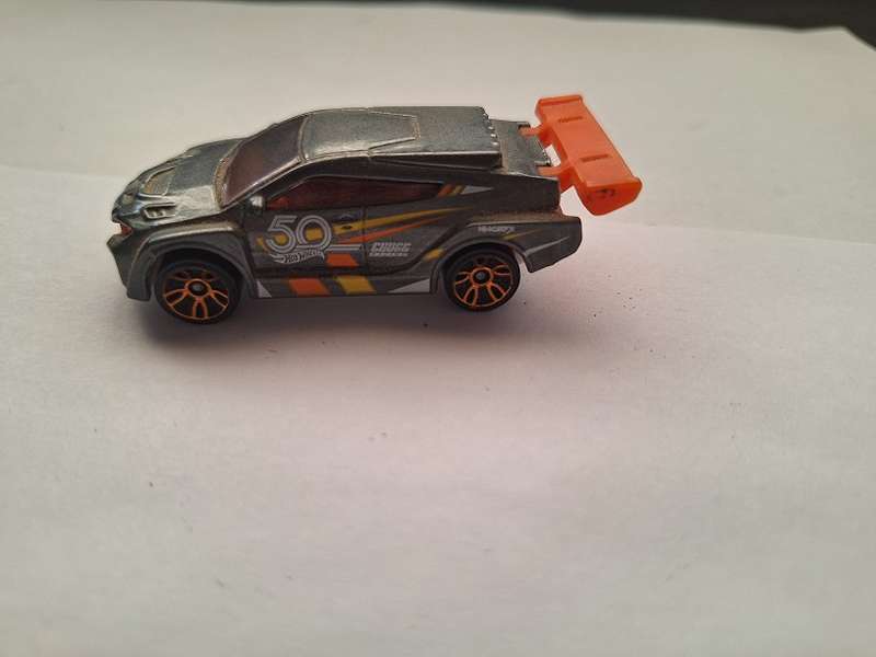 Hot Wheels Loop coupe 50th anniversary