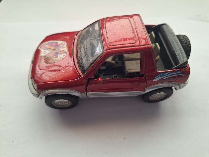Kinsmart Toyota Cabriolet