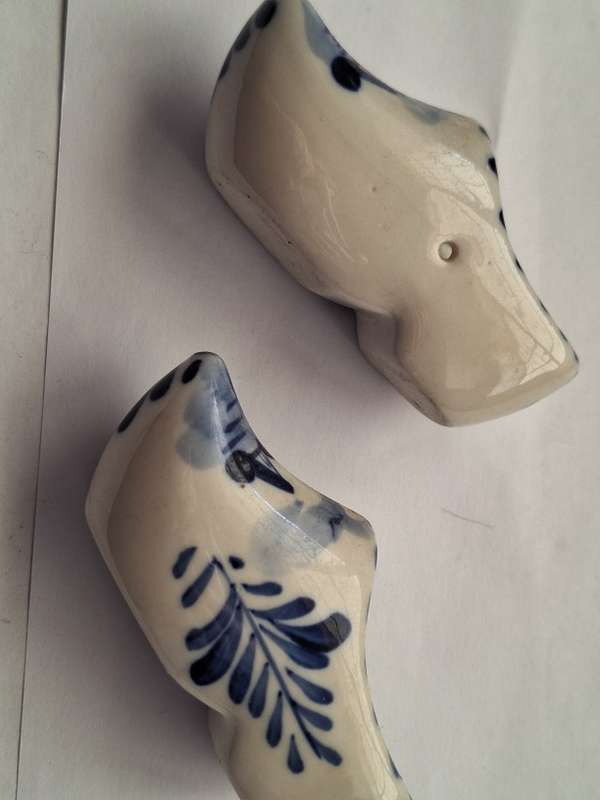 Clogg ornaments